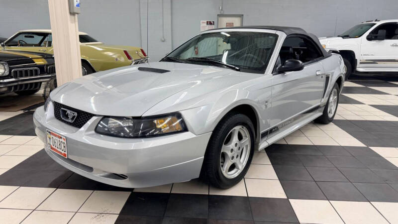 2002 Ford Mustang Deluxe
