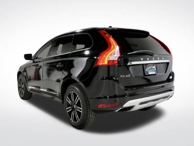2017 Volvo XC60 T5 Dynamic