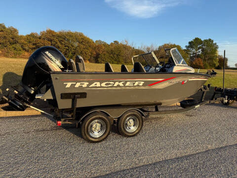 2018 Tracker TARGA V18 W/T