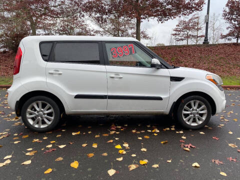 2013 Kia Soul +
