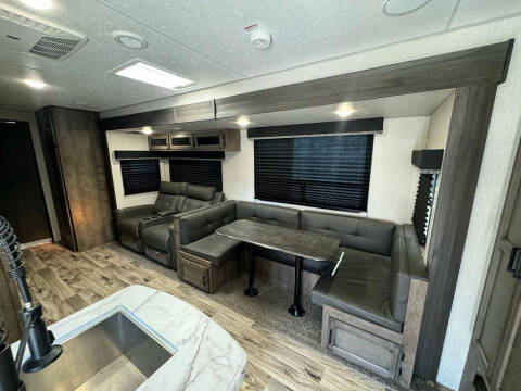 2021 Venture RV Sport Trek