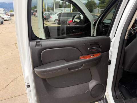 2013 GMC Yukon XL SLE