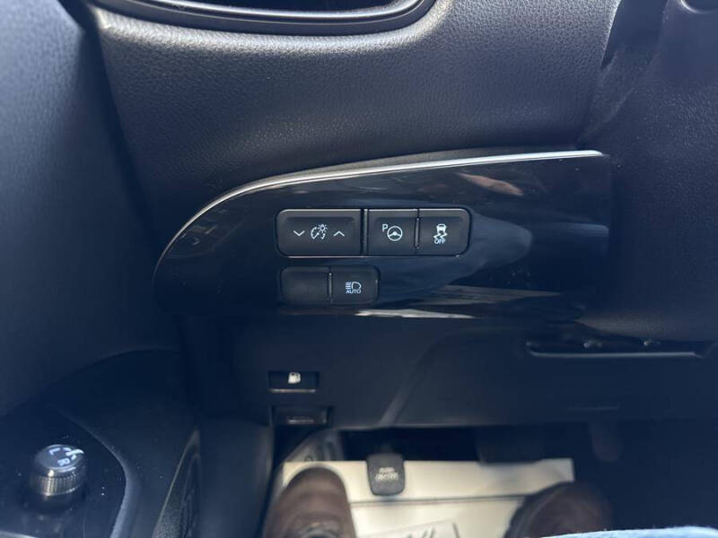 2018 Toyota Prius Two