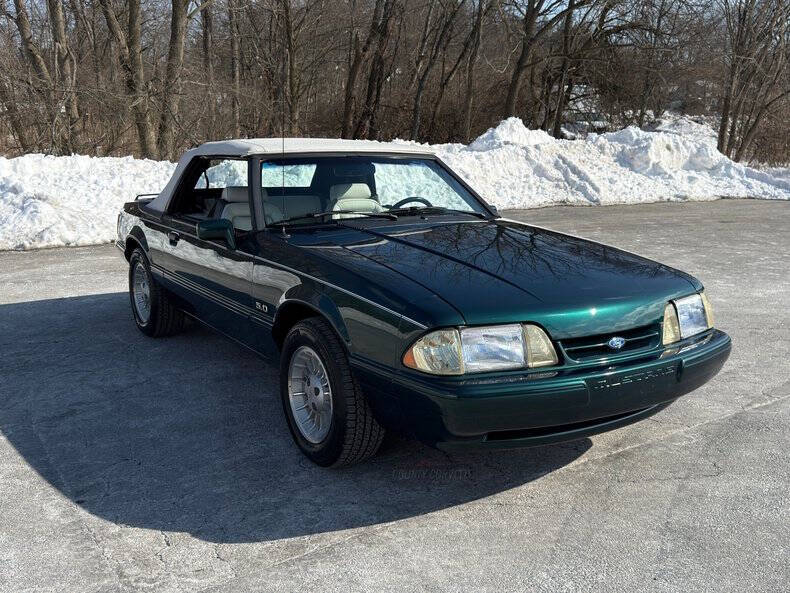 1990 Ford Mustang