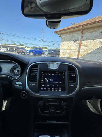 2021 Chrysler 300 Touring L