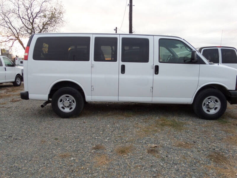 2012 Chevrolet Express Passenger for sale at AUTO FLEET REMARKETING, INC. in Van Alstyne TX