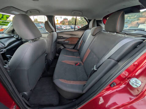 2020 Nissan Kicks SR