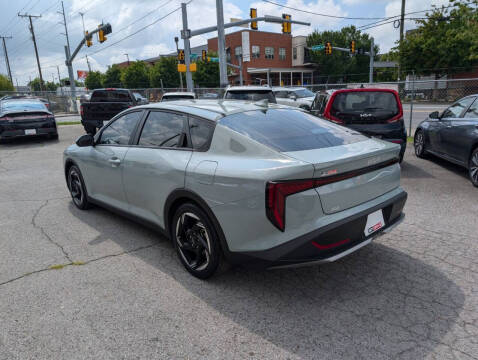 2025 Kia K4 EX