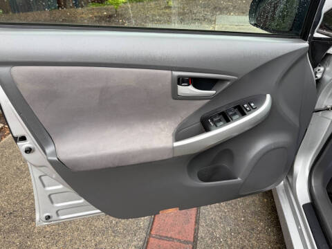 2011 Toyota Prius Two