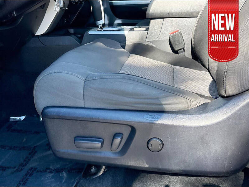 2017 Toyota Tundra SR5