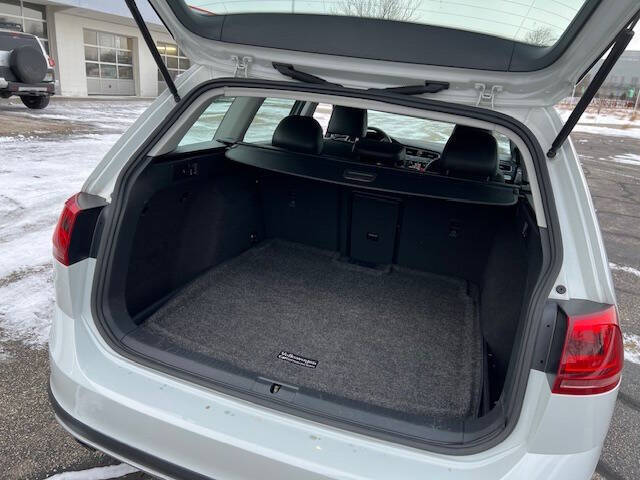 2017 Volkswagen Golf Alltrack TSI SE 4Motion