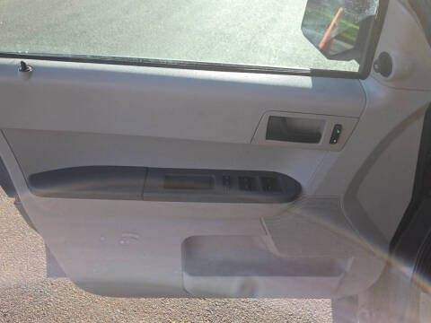 2011 Ford Escape XLS