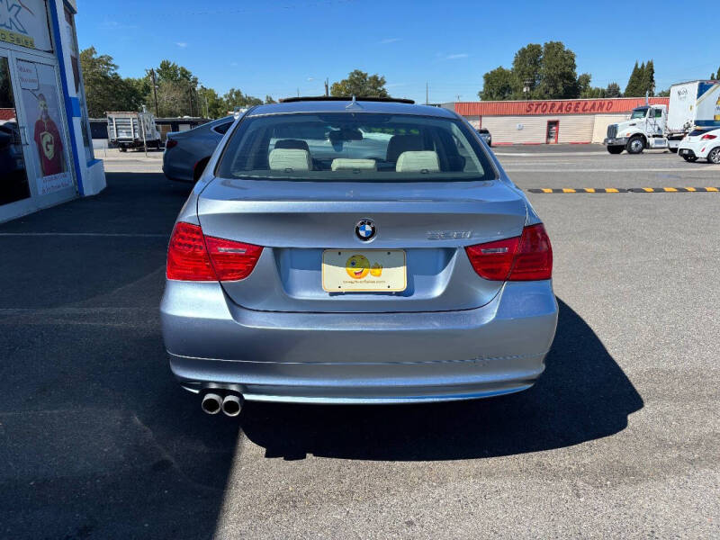 2011 BMW 3 Series 328i