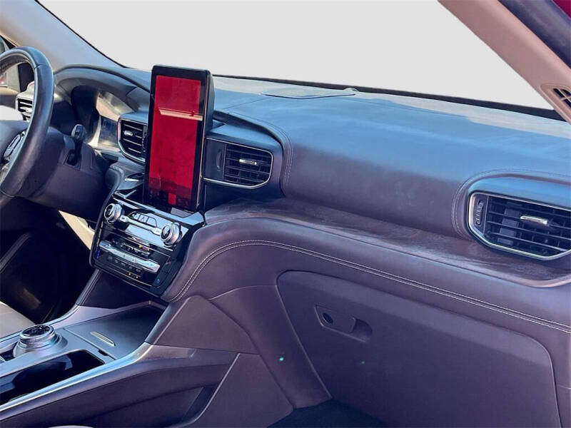 2022 Ford Explorer Platinum