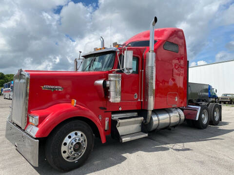 2005 Kenworth W900