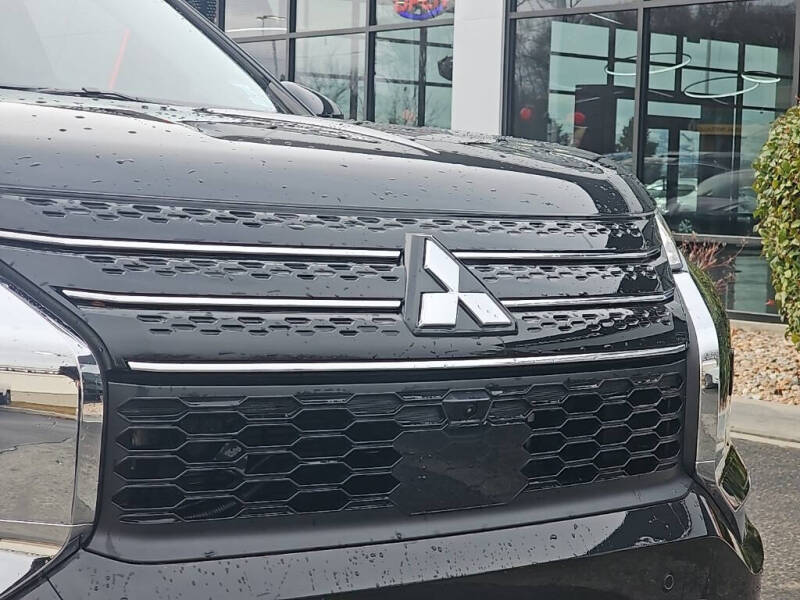 2025 Mitsubishi Outlander PHEV SEL