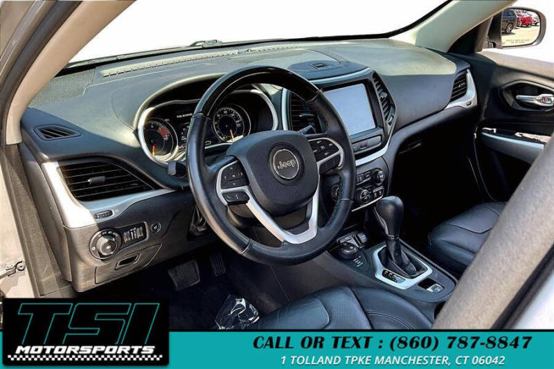 2017 Jeep Cherokee Overland