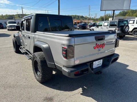 2020 Jeep Gladiator Sport