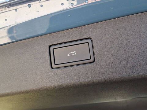 2025 Volkswagen Tiguan SE 4Motion