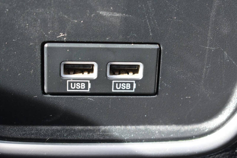 2017 Dodge Charger SE