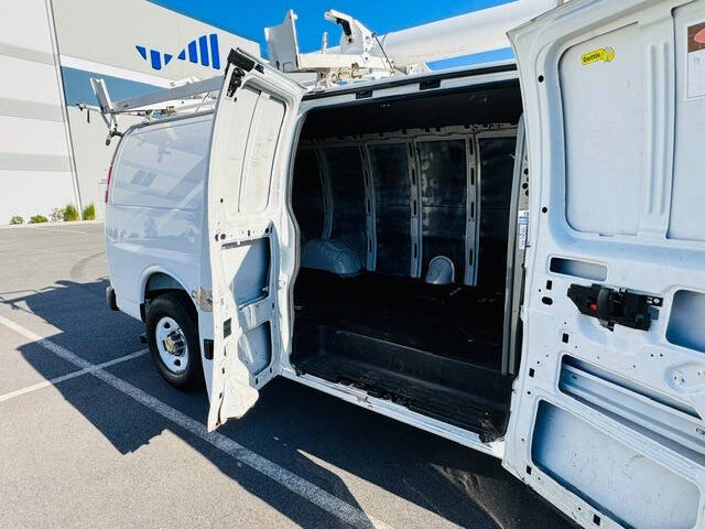 2011 GMC Savana 2500