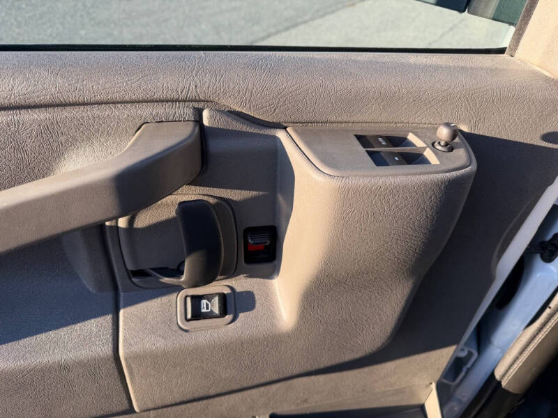 2021 Chevrolet Express 2500