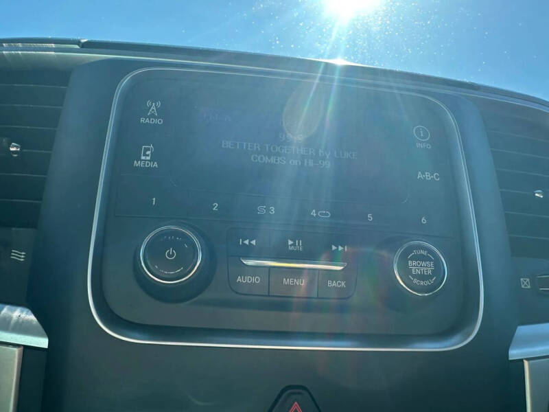 2013 RAM 1500 SLT
