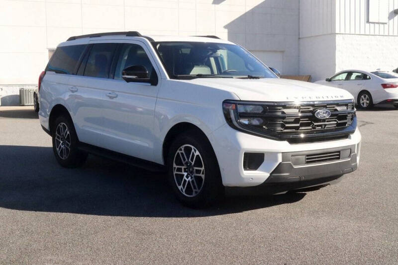 2025 Ford Expedition Active
