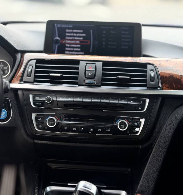 2013 BMW 3 Series 328i