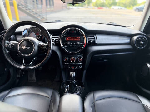2016 MINI Hardtop 4 Door Cooper
