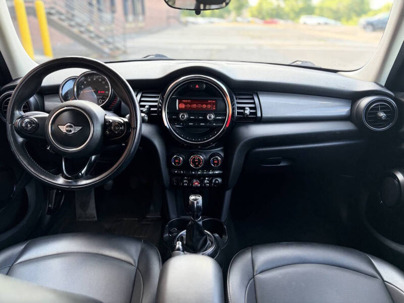 2016 MINI Hardtop 4 Door Cooper