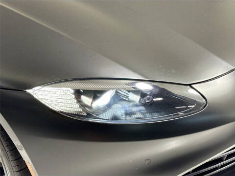 2022 Aston Martin Vantage