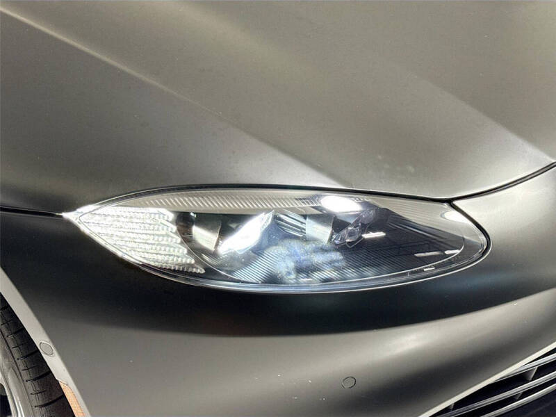 2022 Aston Martin Vantage