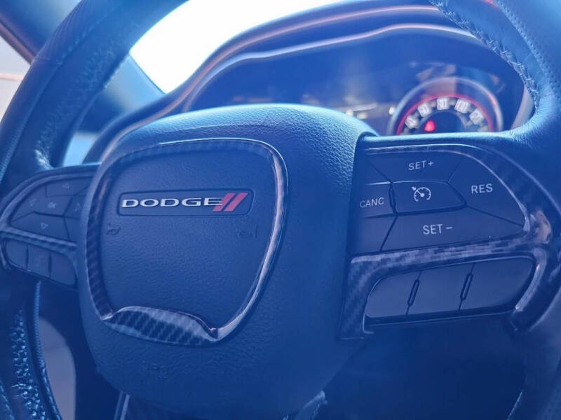 2015 Dodge Challenger SXT Plus