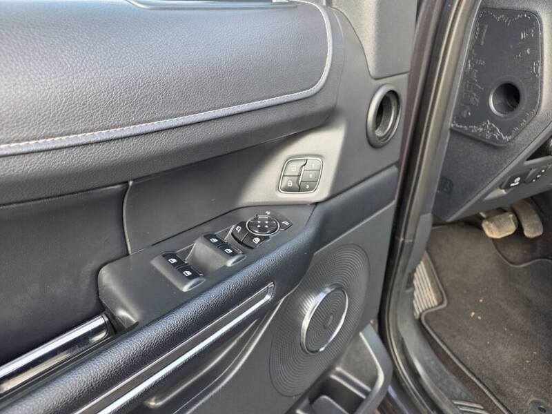 2023 Ford Expedition MAX XLT