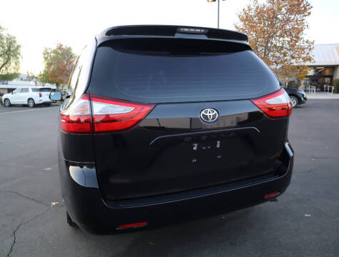 2015 Toyota Sienna L 7-Passenger