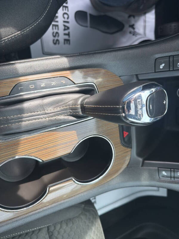 2018 GMC Acadia SLE-2