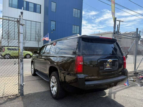 2017 Chevrolet Suburban LT