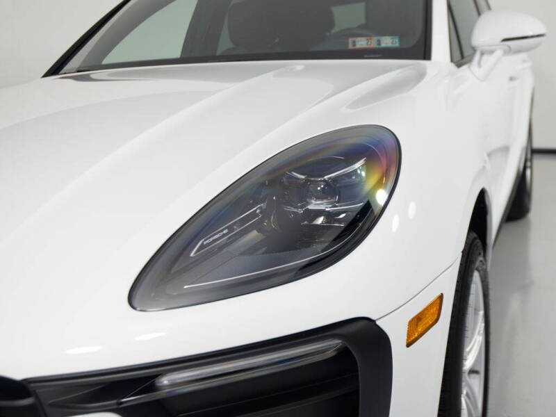 2025 Porsche Macan
