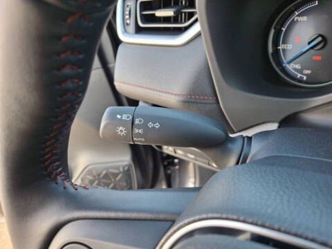 2025 Toyota RAV4 Plug-in Hybrid SE