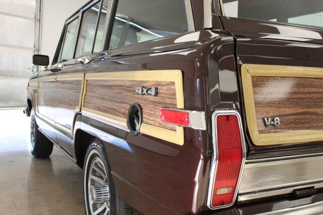 1989 Jeep Grand Wagoneer