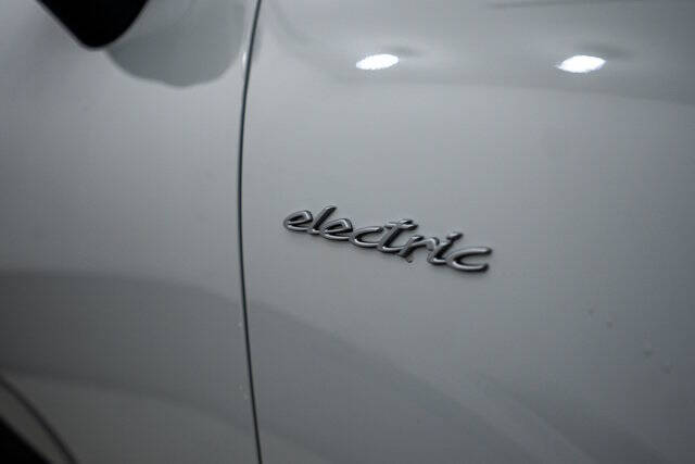 2026 Porsche Macan 4 Electric