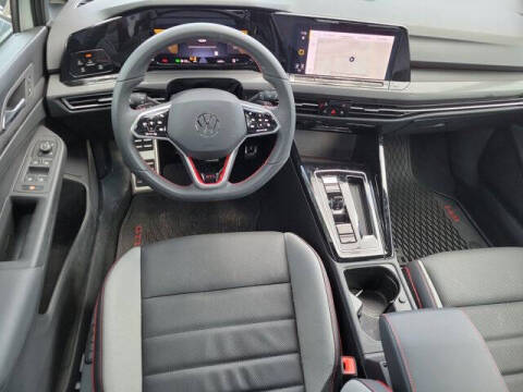 2024 Volkswagen Golf GTI SE