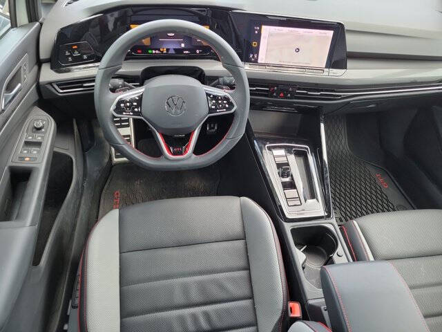 2024 Volkswagen Golf GTI SE