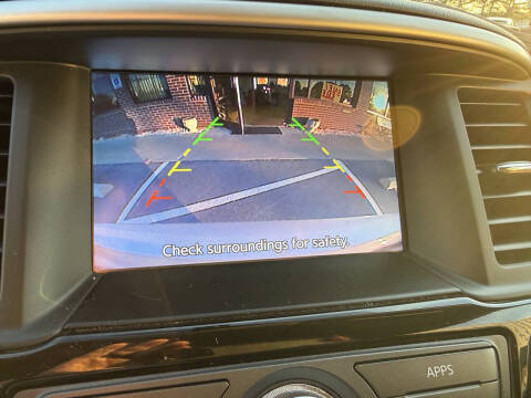 2017 Nissan Pathfinder SV