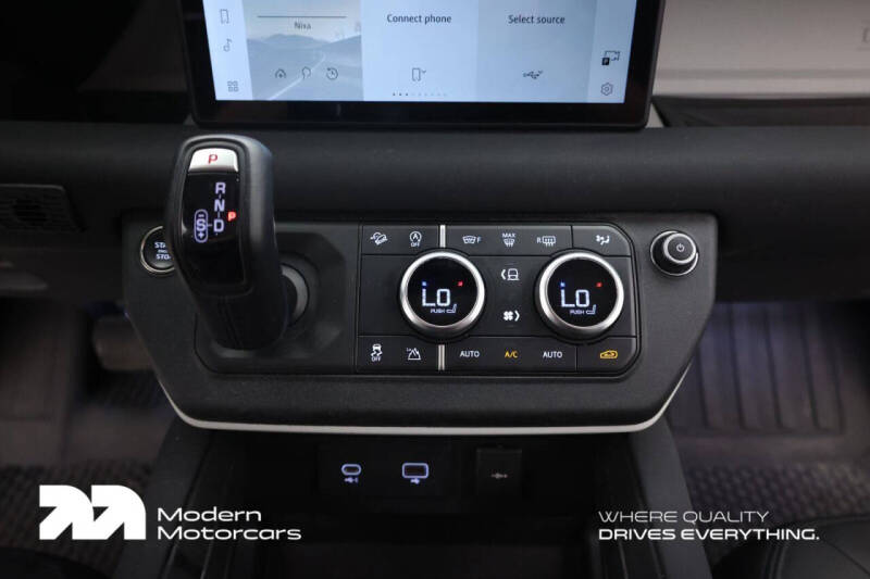 2023 Land Rover Defender