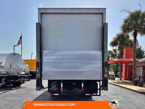2022 Freightliner M2 106