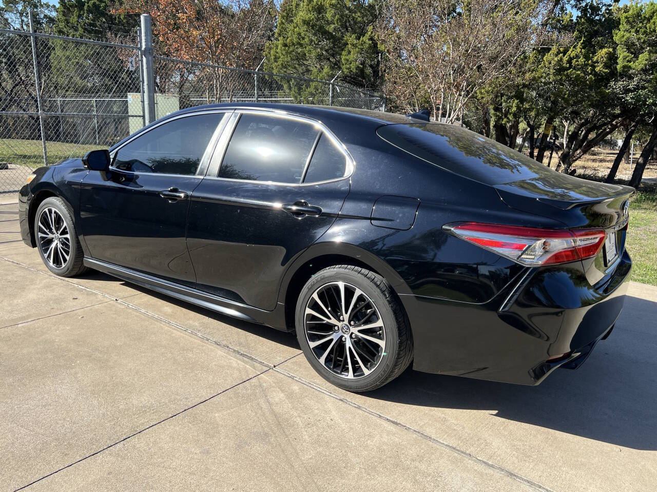 Used Car 2019 Toyota Camry  Se 4dr Sedan For Sale Under $20,000 In Austin, Texas