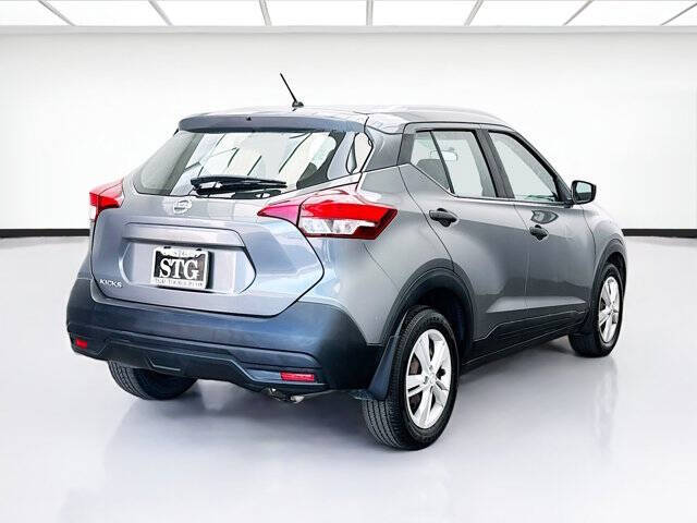 2019 Nissan Kicks S
