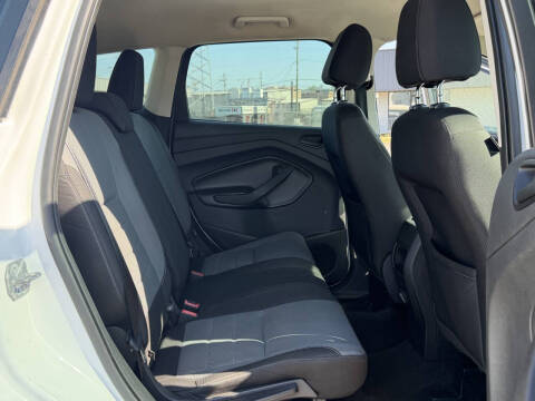 2017 Ford Escape S
